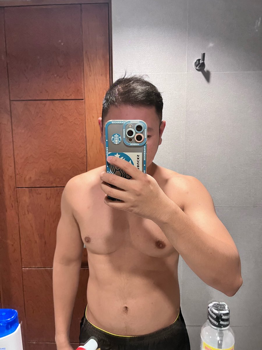 chef_mikoy's tweet photo. Naghihirap sa gym pero alcohol marupok. π
#ProgressCheckLangPo https://t.co/joWU4kXjDh