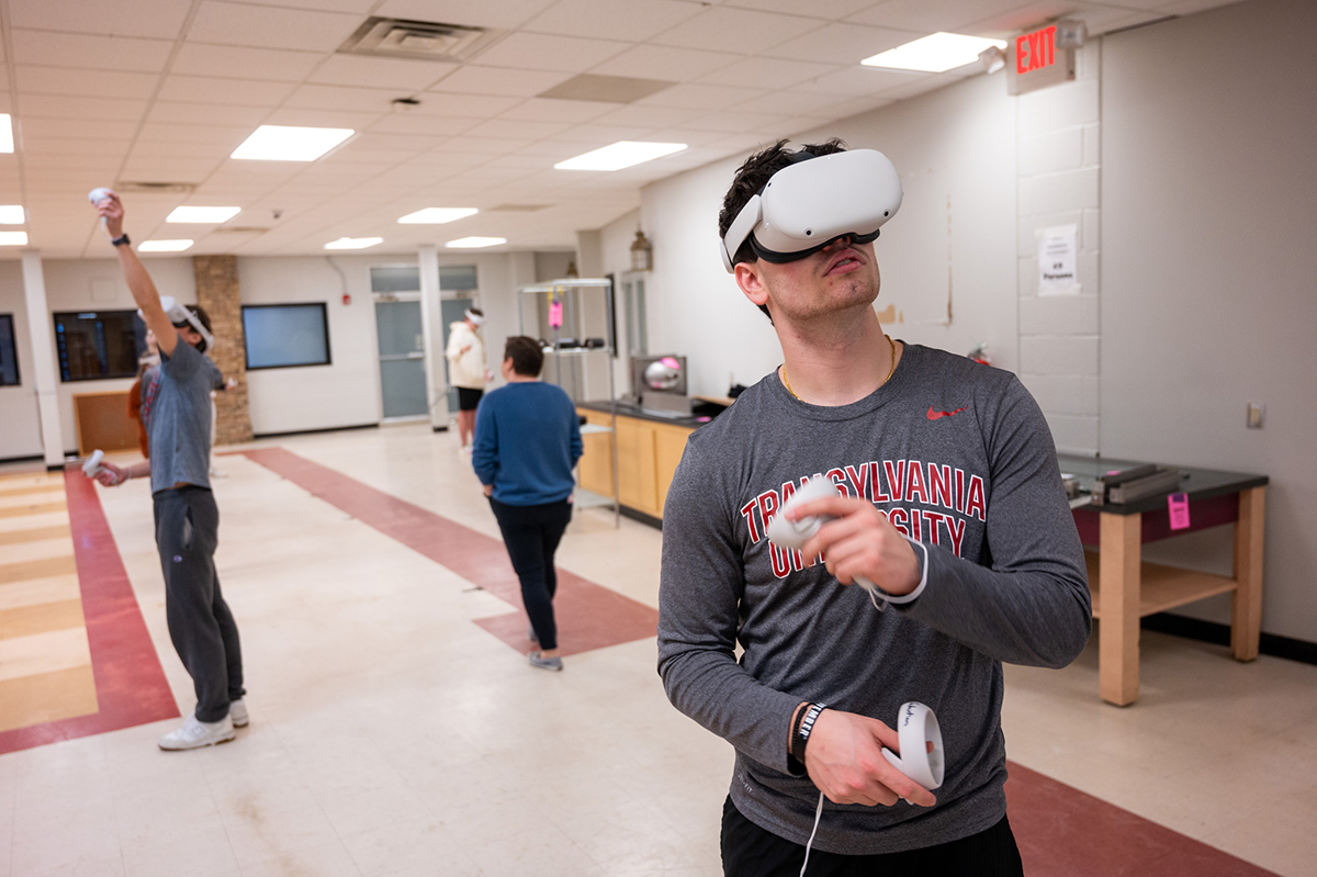 Transy's tweet photo. Transylvania's #DigitalLiberalArts initiative is now hosting classes in our VR Flex Lab (the old Rafskeller cafe). The space is still under construction, but up to 20 students at a time are getting a wide range of immersive #VirtualReality experiences. https://t.co/yTsmz2KIZ0