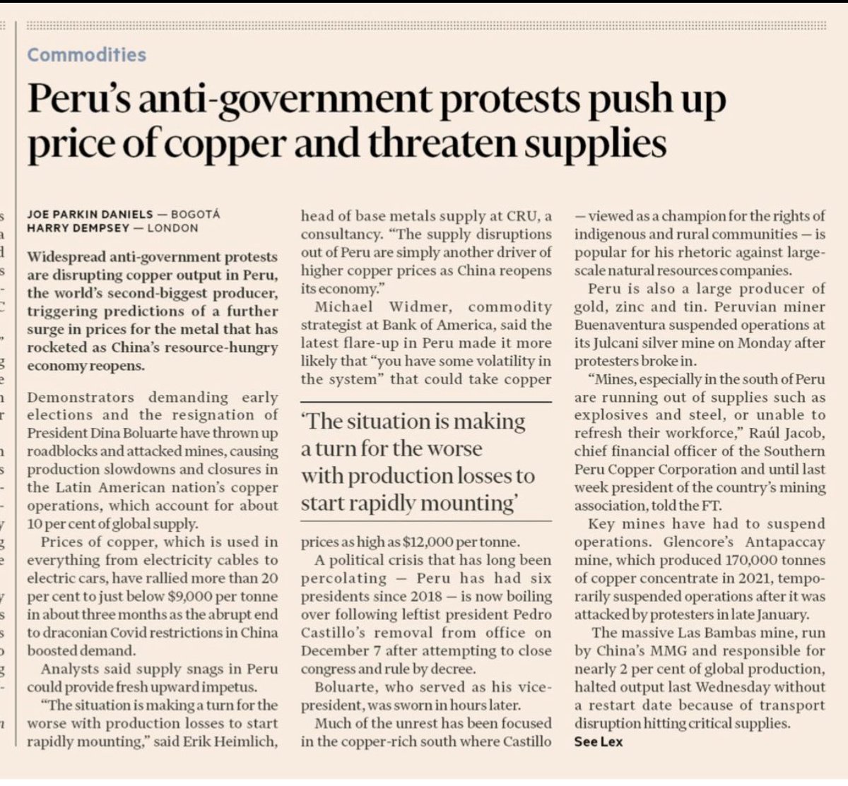 ¡Enriquecemos a Chile! Las protestas y paralizaciones de minas en Perú podrían elevar el precio del cobre en favor de otros productores como Chile. Nadie sabe para quien trabaja.