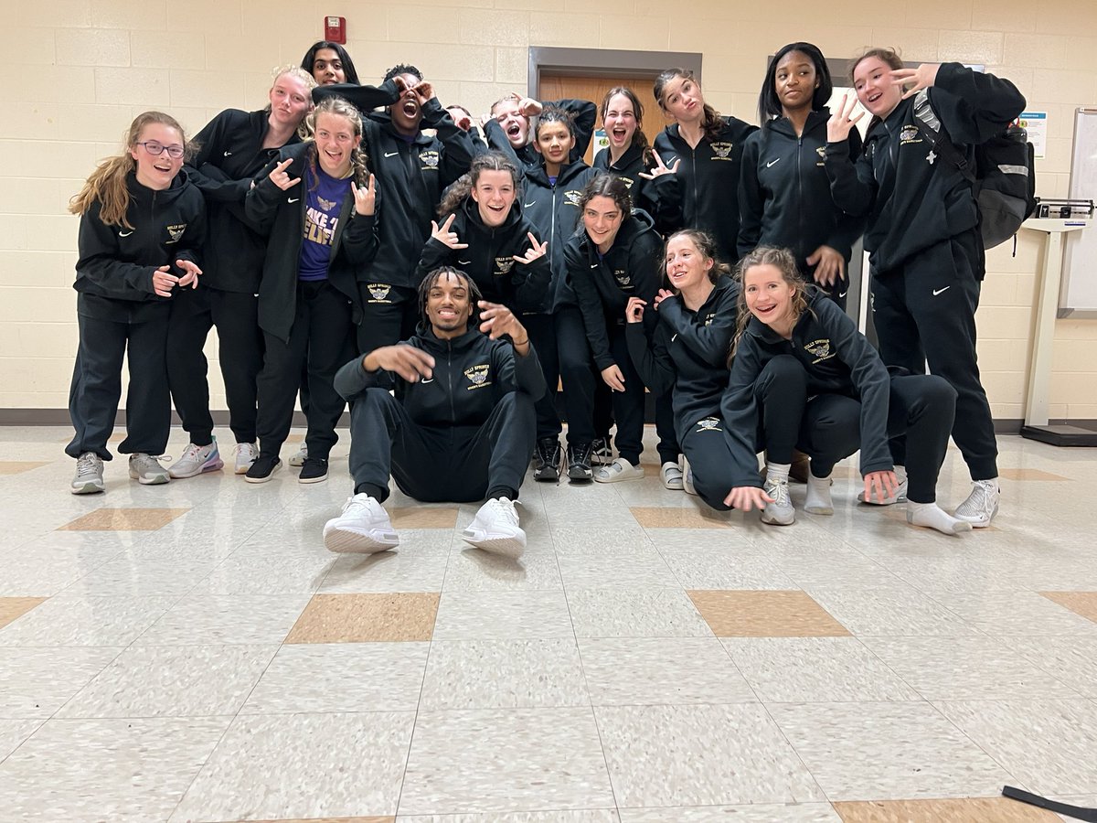 HSLadyHawksWBB's tweet photo. And just like that, the JV season has come to an end, but we are ending on a DUBBBBBB!!!!! The girls took down Panther Creek 40-32 on the road in an intense game! We are proud of Coach @twatts97 and our JV girls! They have grown so much this season! #GoldStandard #HawkYeah https://t.co/AjFBpU8IRN