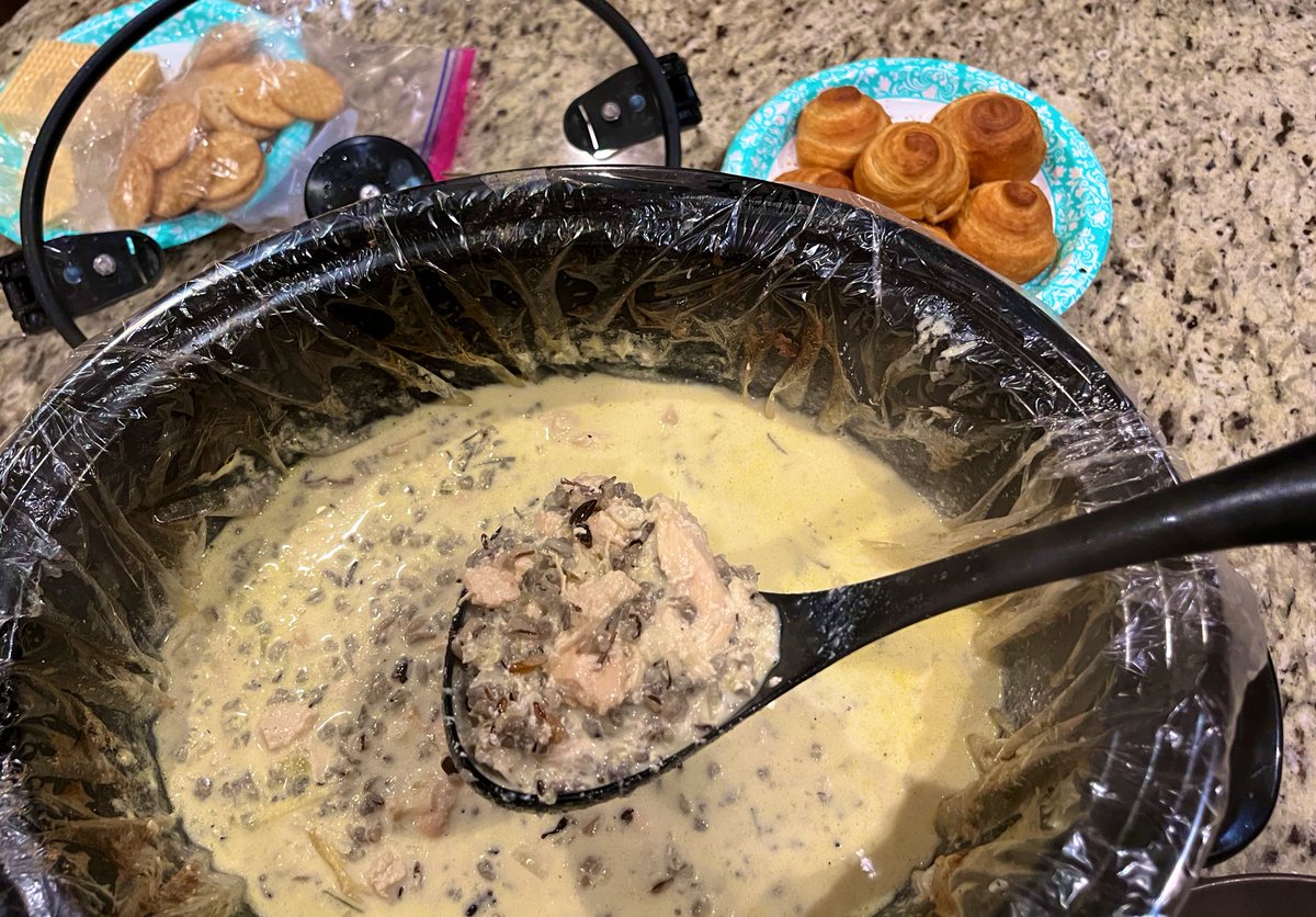 PenickBridget's tweet photo. Nothing like  simmering homemade chicken and wild rice soup in the crockpot all day long …and the teenager requests Ramen instead 😖#parentfail #Icantcook https://t.co/2YDXkEcTRL