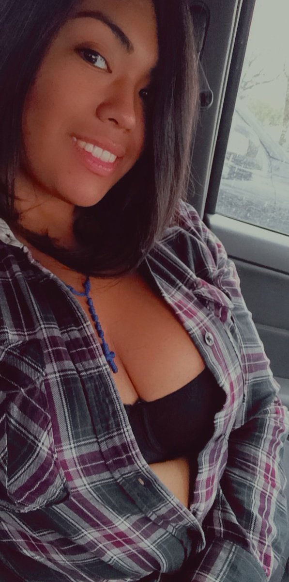 JustCallMeVans's tweet photo. Hello Twitter peeps... Well whoever I have left in this bitch. I took these yesterday and didn't totally hate them. https://t.co/aV7FlBnYLm