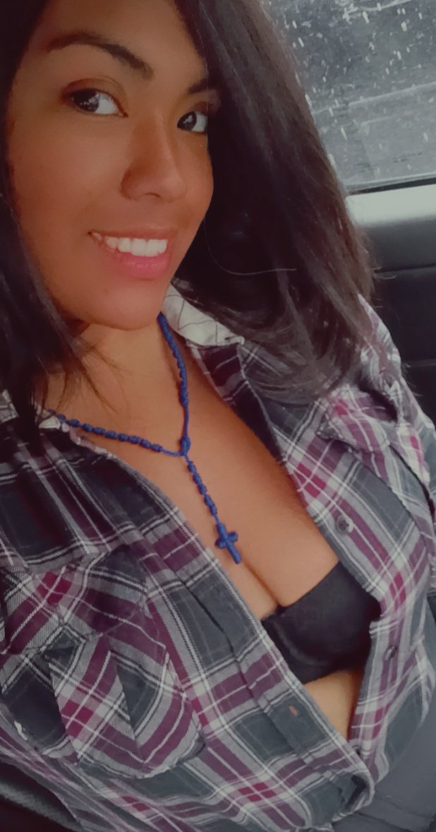 JustCallMeVans's tweet photo. Hello Twitter peeps... Well whoever I have left in this bitch. I took these yesterday and didn't totally hate them. https://t.co/aV7FlBnYLm