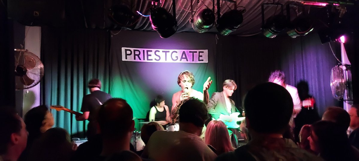 dtastic66's tweet photo. Competition over @priestgate have already won live performance of 2023 at Prince Albert Brighton 👏 🙌 🍻 https://t.co/mMr0GTq2uO