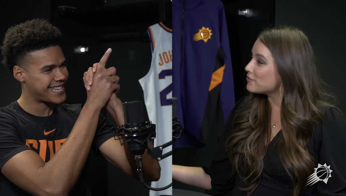 LindseySmithAZ's tweet photo. Mikal and Cam are some of the best players I’ve ever worked with. Amazing athletes and phenomenal humans. 
Will miss them in Phoenix 💜🧡 https://t.co/0l7L71B8lW