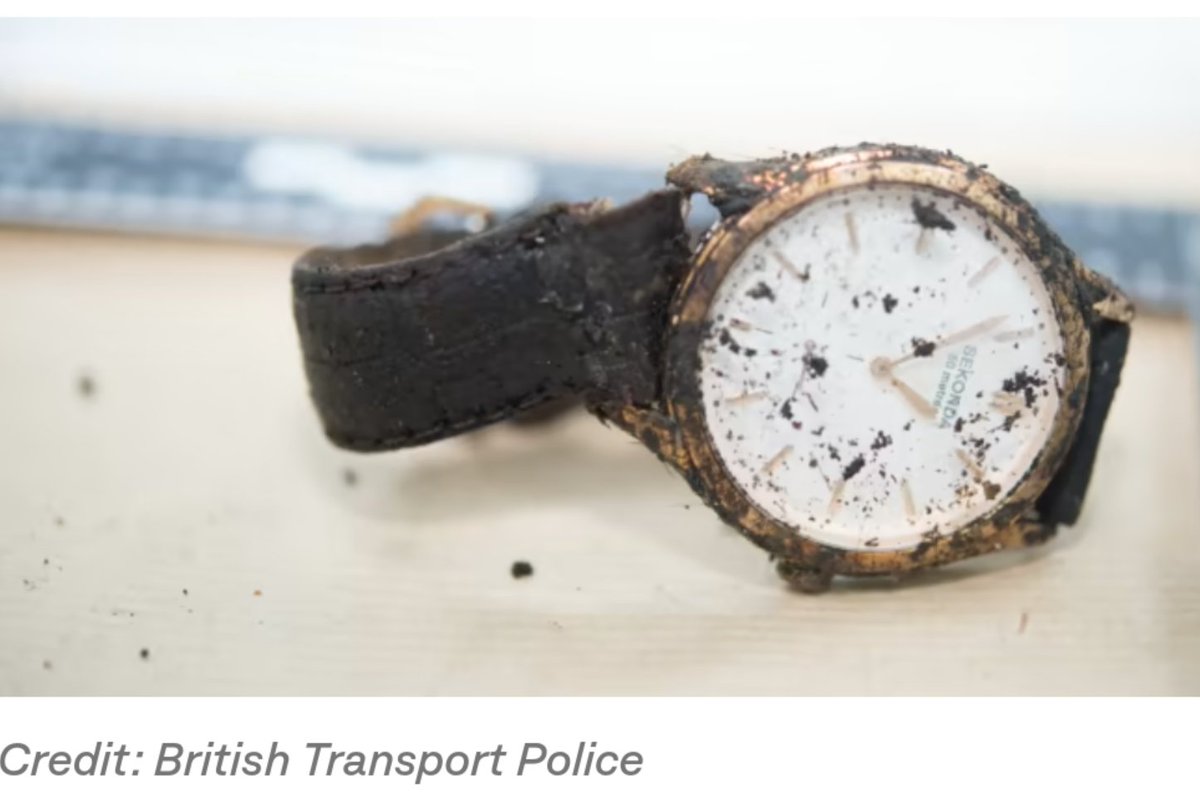 NoWonderland__'s tweet image. Police have launched a fresh appeal to solve the mystery of #humanremains found lying by a railway line.
The skeleton was discovered near Brackley Park in Hull three months ago, but is believed to have been there for more than seven years.
#helpidentify
itv.com/news/calendar/…