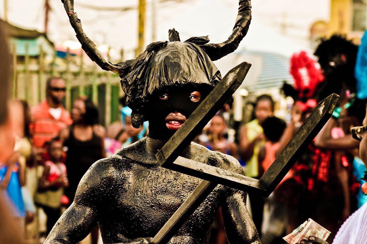 visit_tobago's tweet image. “Jab Molassie! Look one dey!” Another traditional Carnival character you’ll see on Carnival Monday, February 20th. Learn more about the Jab Molassie below! 🧵 

📸: IG: @itsterrellgeorge

#TobagoBeyond #101ReasonsTobago
