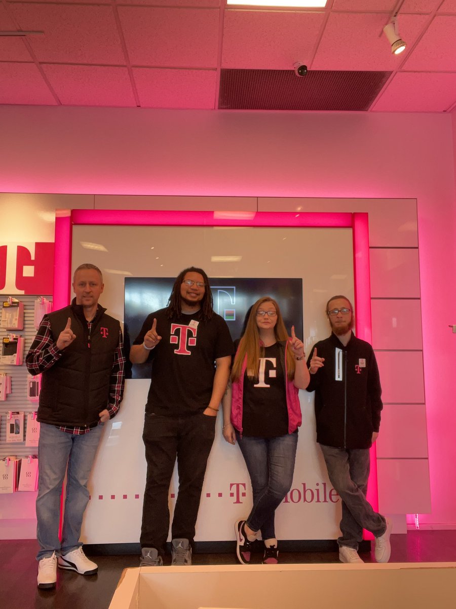 Nate Littlefield (@nlittlefield22) on Twitter photo Kentucky has the Bourbon Trail…I stayed on the Magenta New CSNation trail again today welcoming more of our new stores to the team! As always…let’s gooooo!!!! <a href="/CSource_Tweets/">Connectivity Source</a> <a href="/scotthou1/">Scott Aronstein</a> <a href="/jcbrandenburger/">Jason Brandenburger</a> <a href="/BryantKorey/">Korey Bryant</a> Kentucky has the Bourbon Trail…I stayed on the Magenta New CSNation trail again today welcoming more of our new stores to the team! As always…let’s gooooo!!!! <a href="/CSource_Tweets/">Connectivity Source</a> <a href="/scotthou1/">Scott Aronstein</a> <a href="/jcbrandenburger/">Jason Brandenburger</a> <a href="/BryantKorey/">Korey Bryant</a>