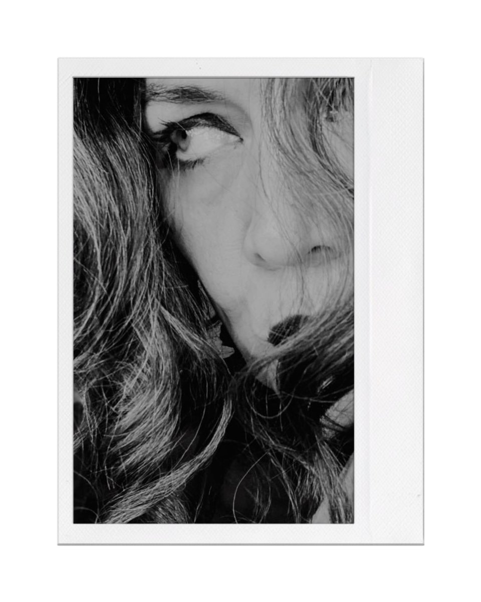 Veronic20141926's tweet photo. recrop curly hair 2
listening #petedoherty #fredericlo #thefantasylifeofpoetryandcrime #beautiful so much dif than #thelibertines #babyshambles #piano #violin #bw #blackandwhitephotography #blackandwhitephoto #blackandwhitephotograph #photography #art #artistsontwitter #love https://t.co/3omk8gm1BD