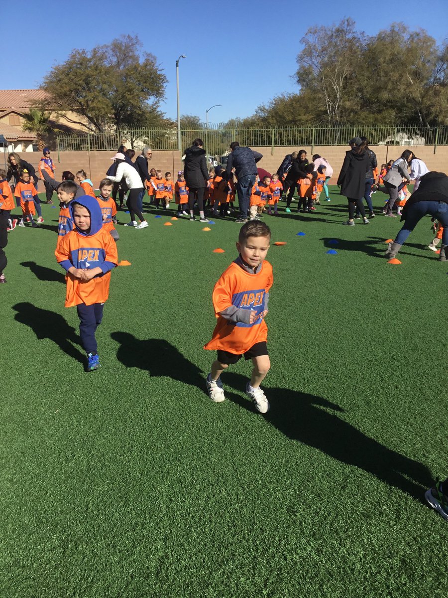 SHPSLasVegas's tweet photo. SHPS Preschool students worked hard at the Apex Fun Run today! Great job! #ApexLeadershipCo https://t.co/9ePV1b4xIw