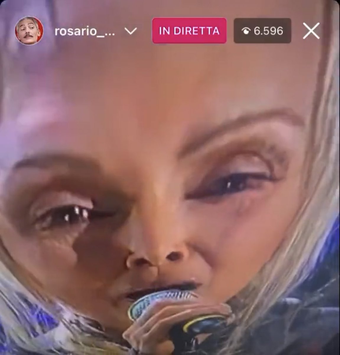 sognixappesi_'s tweet photo. Fiorello è stanco e la stanchezza porta anche a questo #Sanremo2023 https://t.co/JjsUpw6HaW