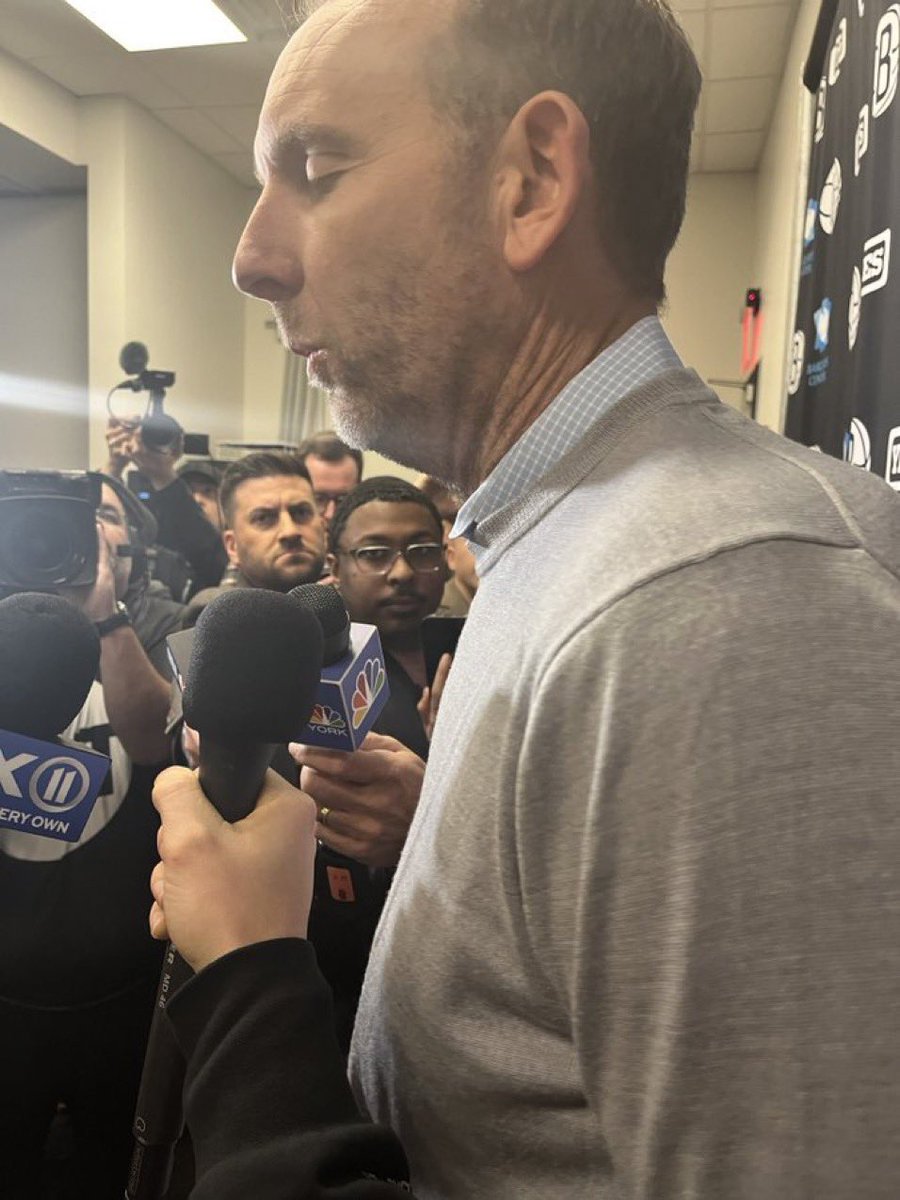 Welp, this is some angle…

(via <a href="/Alex__Schiffer/">Alex Schiffer</a>)