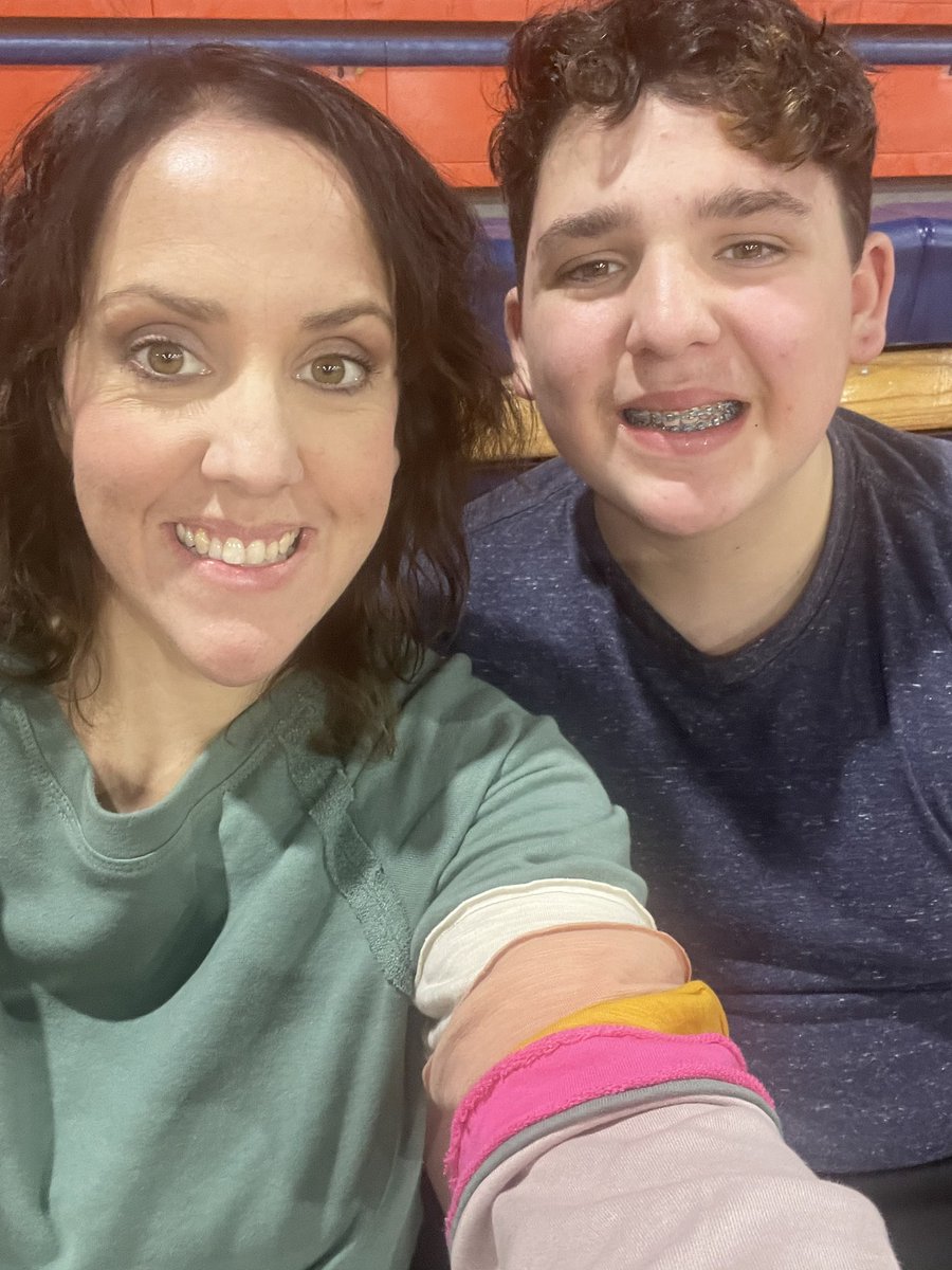 MsALiterally's tweet photo. High school info meeting with my youngest. Ready or not. @DCcougarnation https://t.co/tuNIyGZyov