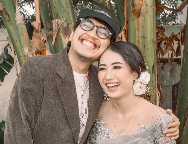 callmemamita tweet media