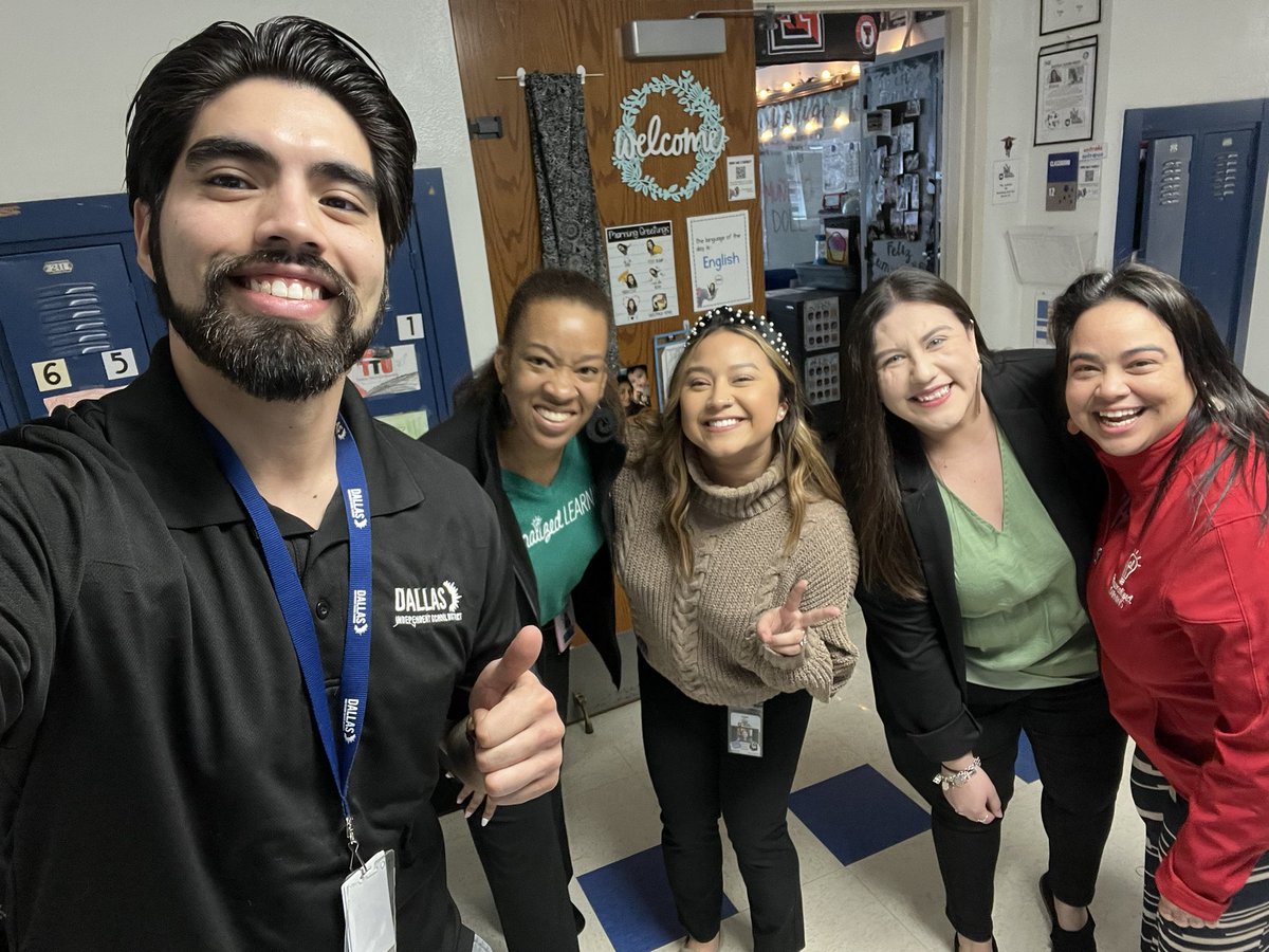 We had so much fun being able to share how our Innovation in Teaching Fellowship has impacted our teaching!
So happy to be apart of this fellowship!
Cameras were rolling 🎥 
@PersonalizeDISD #Cohort7 #dallasinnovators  @vanessa_315 @FabFillmore @doitbilingual