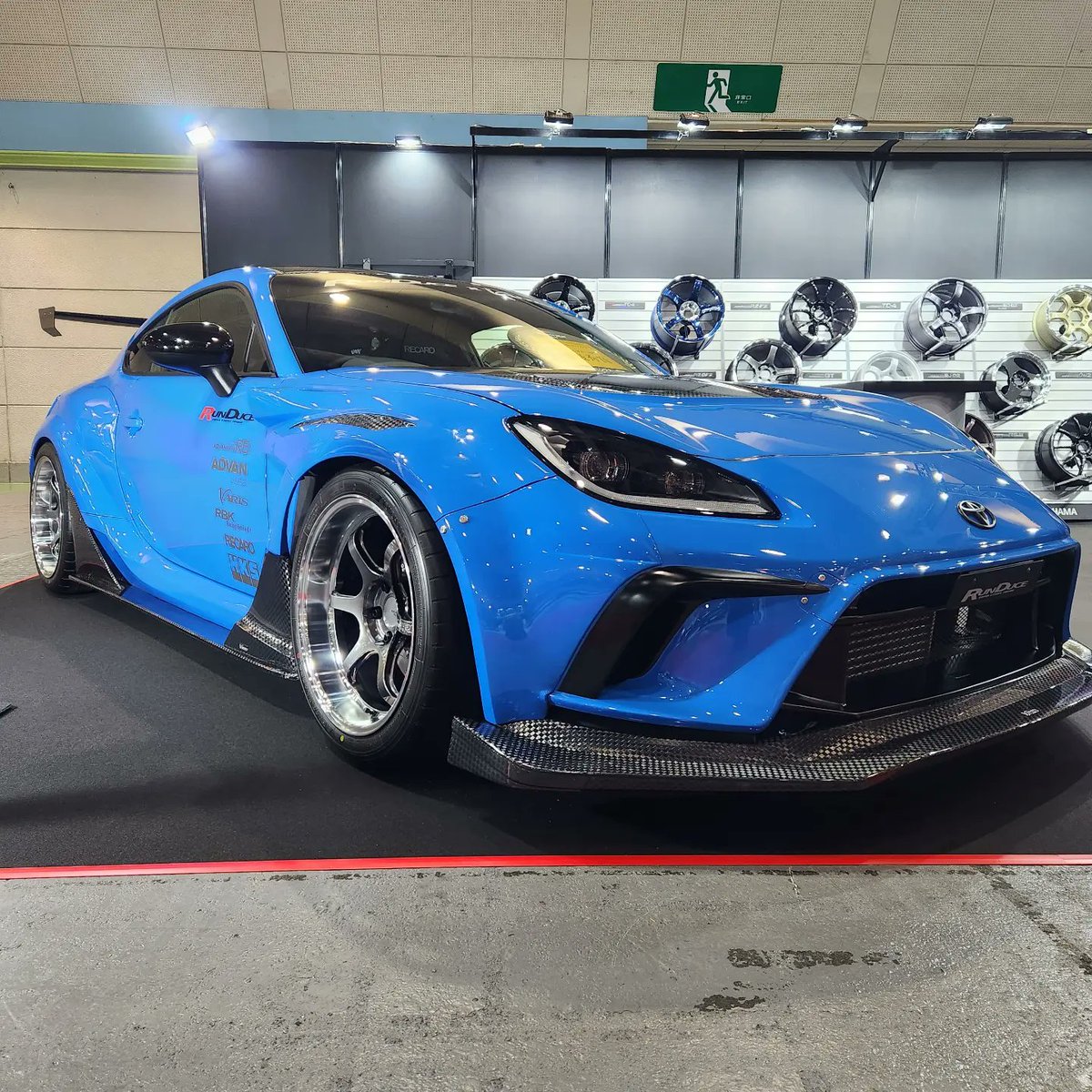 yokohamawheel's tweet photo. 大阪オートメッセ2023
初日スタート!!
#YOKOHAMAWHEEL
#ADVANRACING
#RUNDUCE
#A052
#GR86
#R6 https://t.co/nf049MfCHH