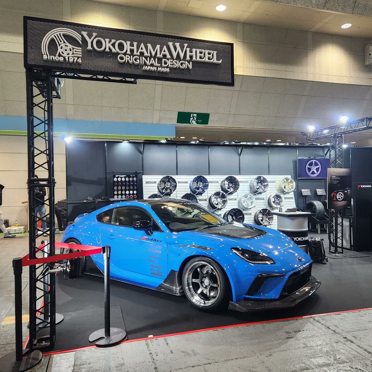 yokohamawheel's tweet photo. 大阪オートメッセ2023
初日スタート!!
#YOKOHAMAWHEEL
#ADVANRACING
#RUNDUCE
#A052
#GR86
#R6 https://t.co/nf049MfCHH
