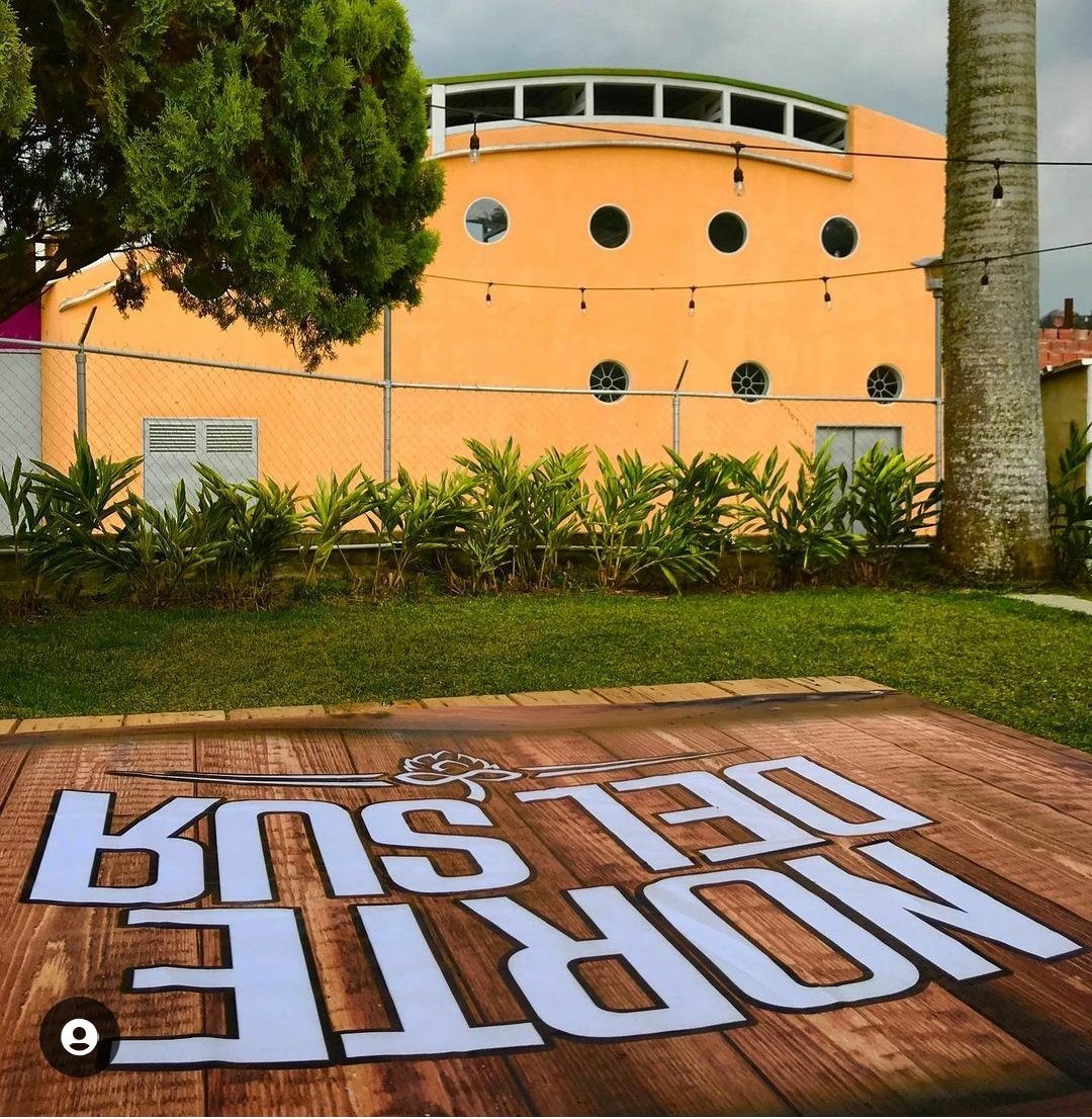 Ajá... ¿qué vas a hacer mañana? Vamos a compartir contigo la merma que tenemos encaletada en nuestro Brewhouse en el Hatillo. Nos va a acompañar nada más y nada menos que <a href="/djfelosp/">FELO SP</a>. Esto es a partir de las 5pm. Te esperamos. La comida es deliciosa, por cierto.