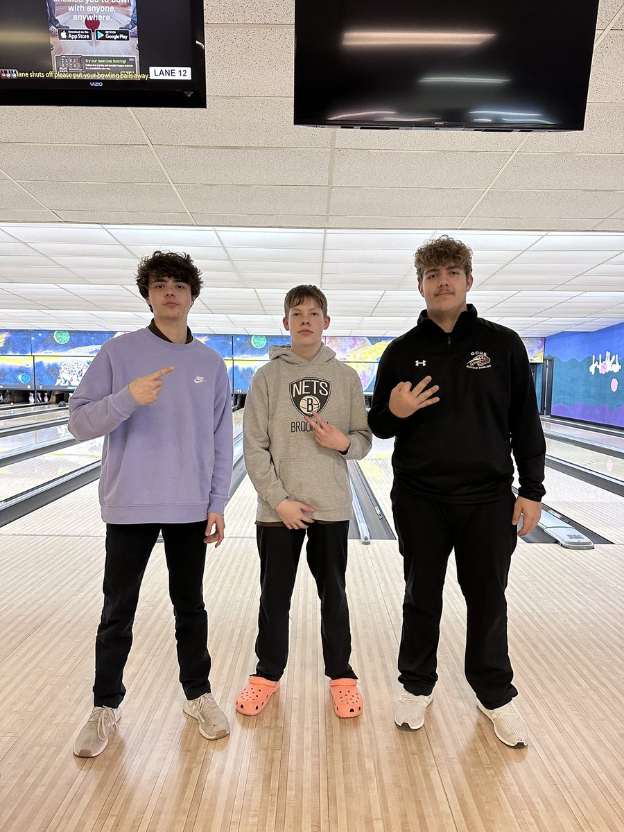 GCHSbowlingbuffs tweet media