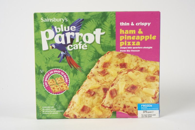 William10313's tweet image. If Parrot hates pineapples, then why does he make it? #pineapplepizza