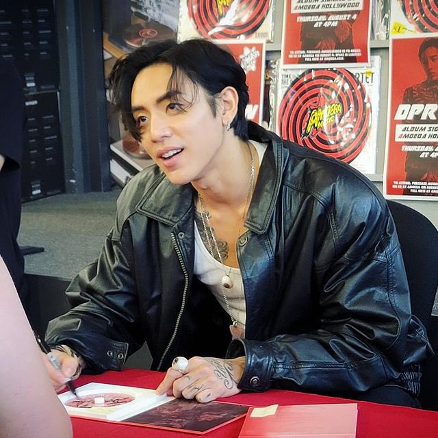 Ya ando bien animado en el #𝑫𝑷𝑹_𝟏𝑨𝑵fansigи para celebrar como de debe el  #05223𝒇𝒊𝒓𝒔𝒕Mᗢnth. Ando bien contento por al fin podré conocer a <a href="/DPR1ANTW/">ᅠ𒈒ᅠ 𝐂𝐡𝐫𝐢𝐬𝐭𝐢𝐚𝐧 𝐘𝐮.</a> que he seguido desde hace tiempito. 

(🐰)  토끼구름  (☁️)  .* #Yannickꃓ