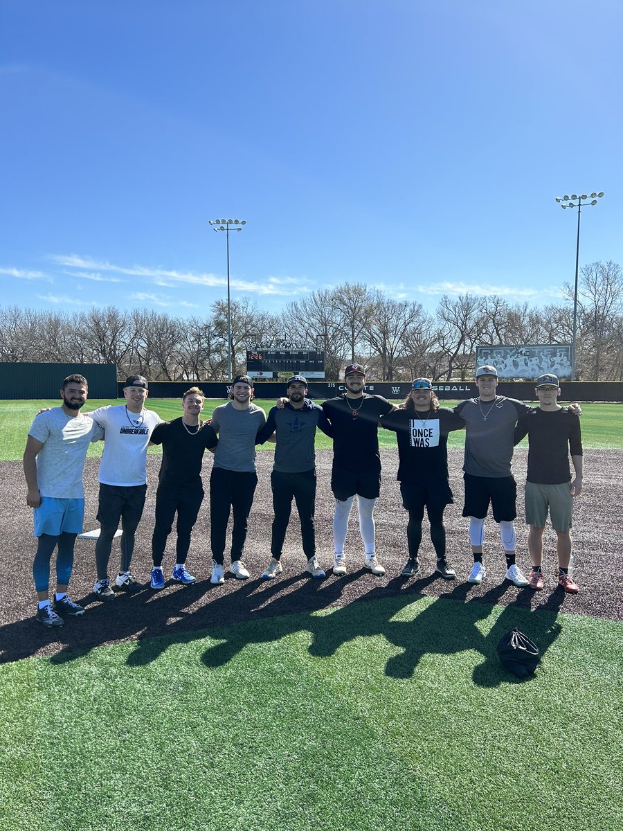 Loved having these guys out at WC today, especially the 4 Coyote Alumni! Cardinals, Mets, Orioles and Astros represented here! Another reason to be a Coyote, we produce Pros and they come back with their friends to use our top notch facilities!Great learning for our current guys!