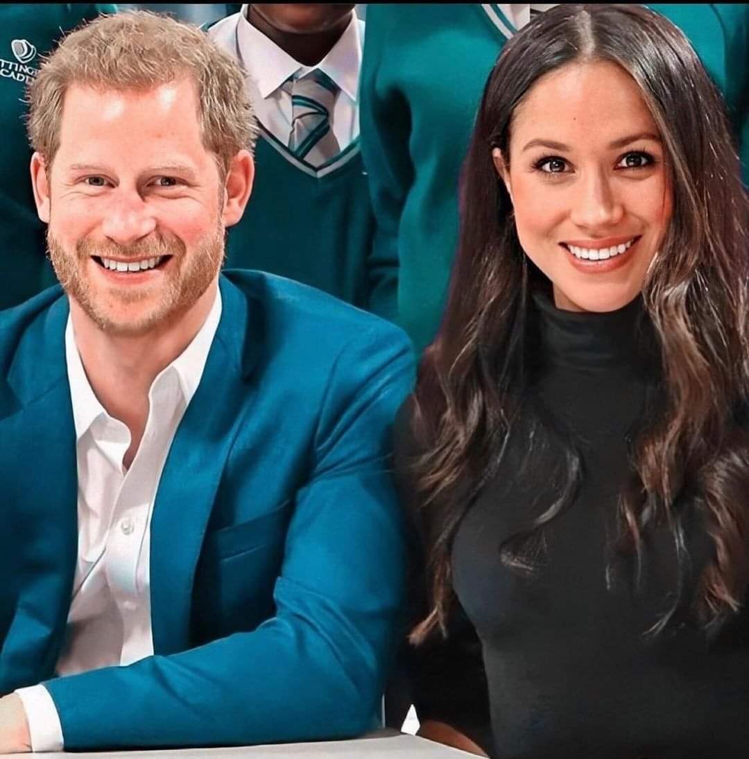 The future King and Queen of our hearts 💕 
#PrincessMeghan 
#HarryandMeghan 
#SparebyPrinceHarry 
#PrinceWilliamIsABully