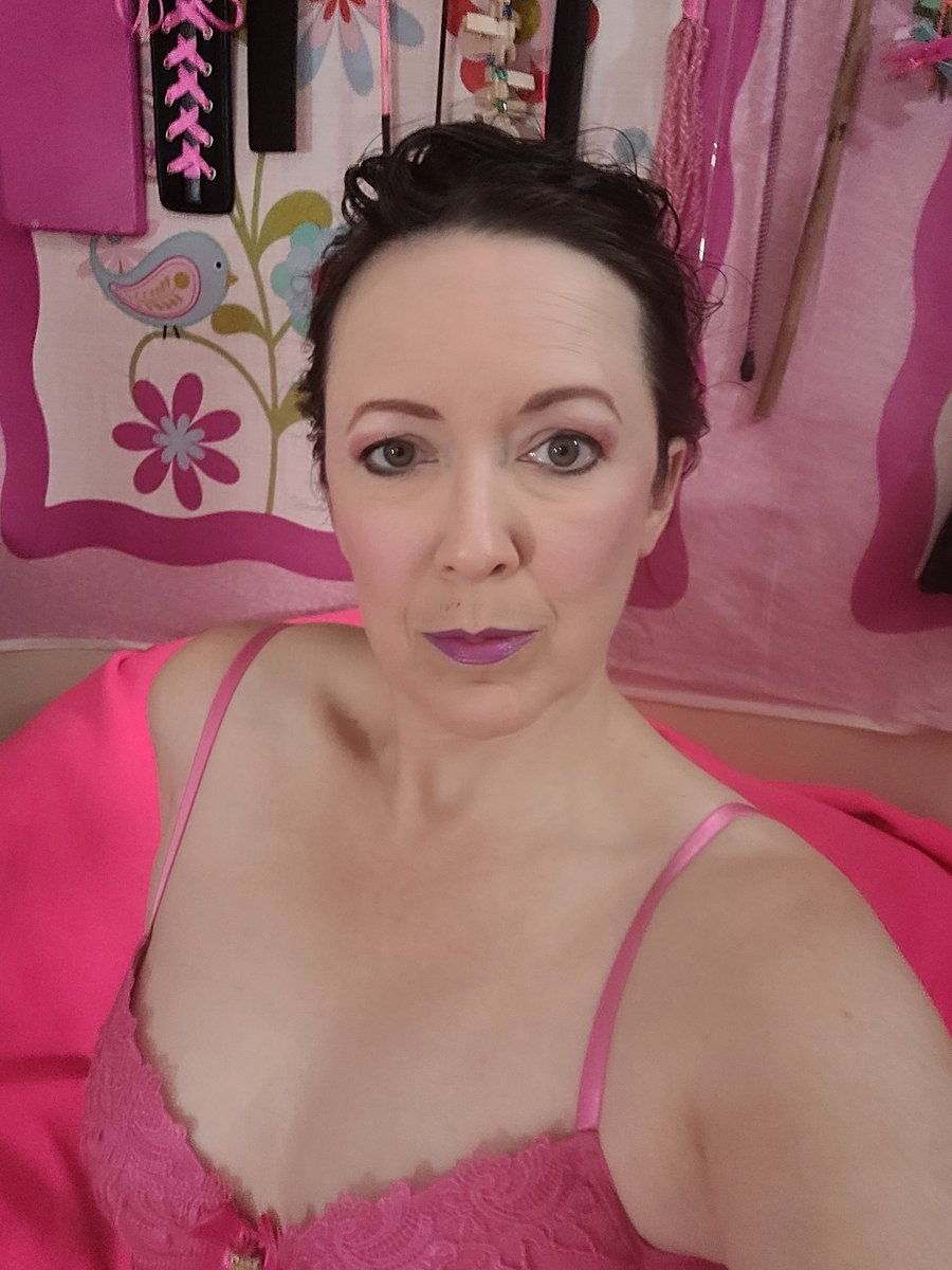 Cum say hi and play! I'm on <a href="/loyalfans/">LoyalFans</a> loyalfans.com/pynk