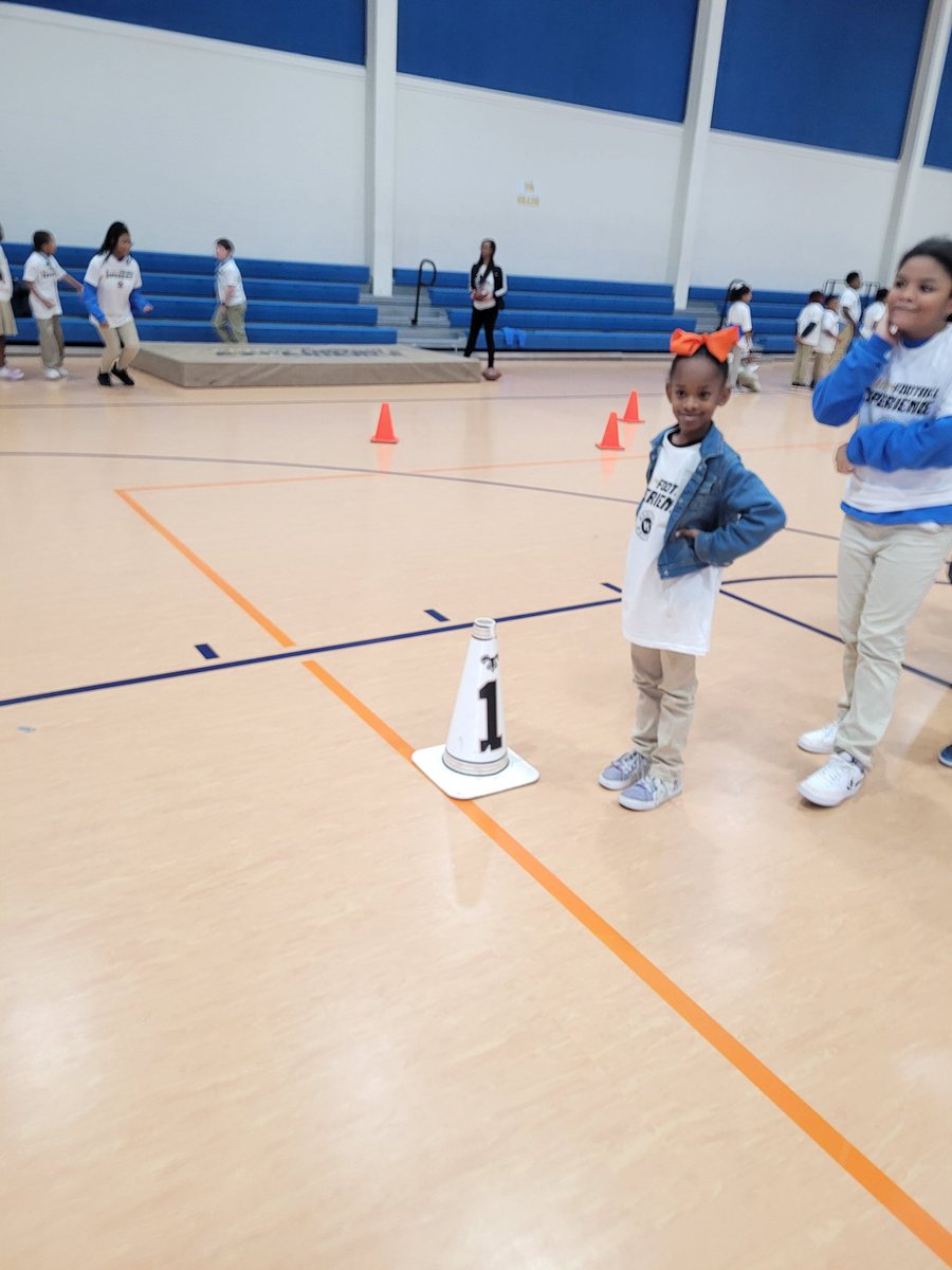 Thank you @NewOrleansSaints for bringing the NFL Play Experience to our school today!! Students had a wonderful time of football trivia, football throwing, tshirts, prizes, and more!