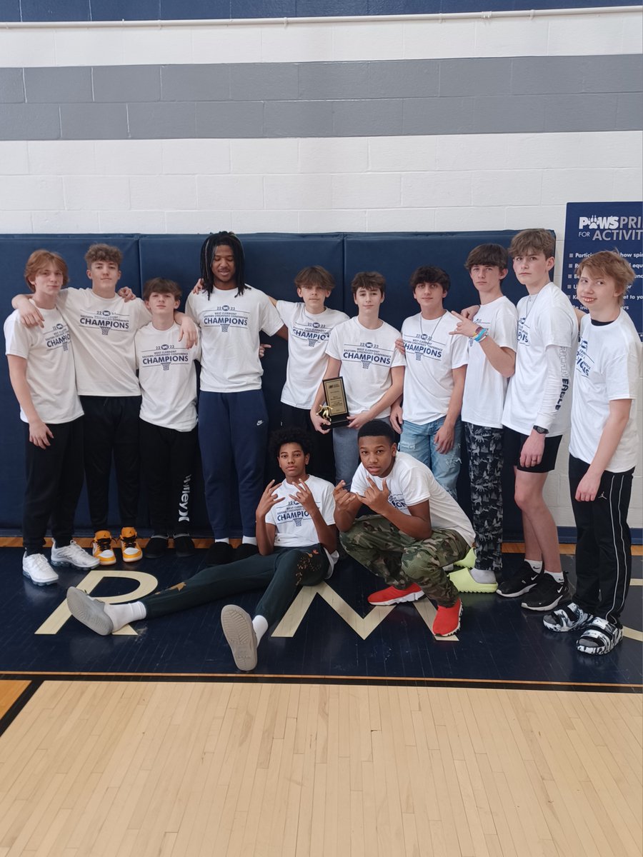 🏀 The WCMS eighth-grade Navy boys basketball team finished their season with a 16-2 record, regular season champions and runners-up in the tournament! 🌟 FUN FACT 🌟: 100% of the players made the honor roll during the first quarter and 70% during the second quarter. #WCconnects