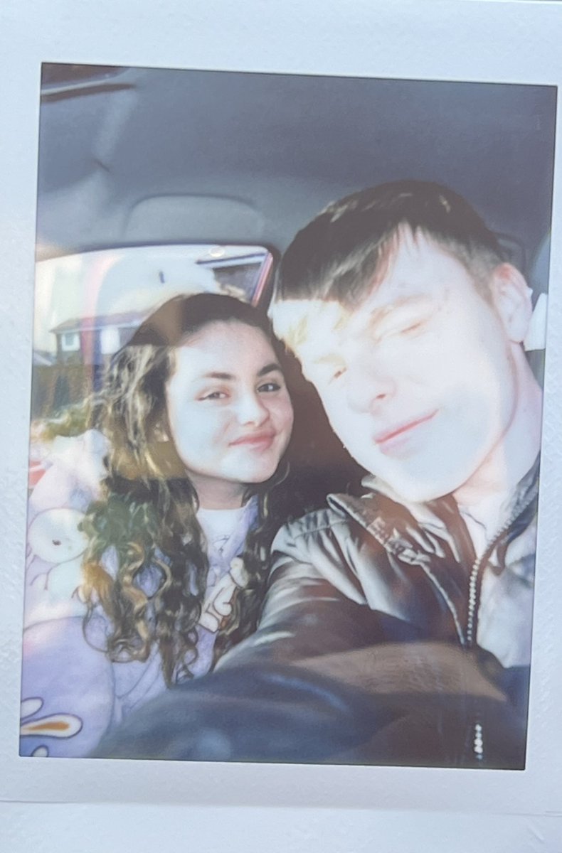 jerrieslovebot's tweet photo. happy 21st to my bestie🫶🏼 so grateful for you hope you have the best day ever u deserve it🤍🤍 need to see you asap xx @HOTWASABl https://t.co/UeT99JeaFZ
