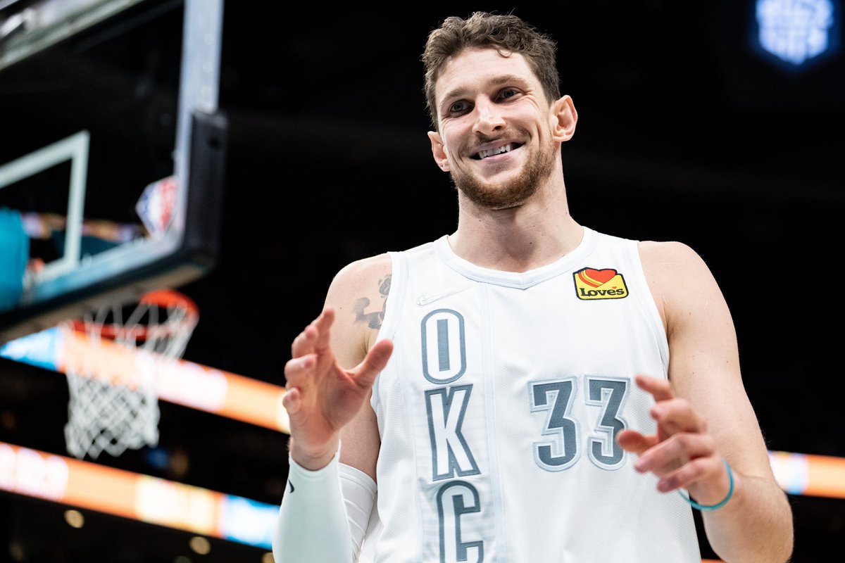 edo_tsb19's tweet photo. Comincio dai Boston #Celtics, quella che tra le tre che ha fatto il movimento meno “importante”. I biancoverdi si sono assicurati Mike #Muscala dai Thunder in cambio di Justin #Jackson e due seconde scelte future. Muscala è il lungo dotato di un buon tiro dal perimetro che
2/ https://t.co/iNGIxWLfcx