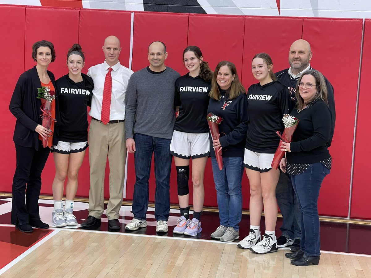 ETNreisenweber's tweet photo. Fairview with 3 seniors that helped build the program including Hope Garrity, Sara Gennuso and Emma DiStefano. All three will play college sports as well!

Shoutout to Fairview for honoring the Erie High seniors as well! #classmove https://t.co/V6HuyFuY8S