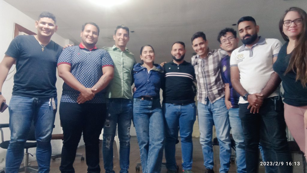 JDSUNTCOJEDES's tweet photo. #09F Cojedes cree en la unidad, y es por eso que el día de hoy los dirigentes juveniles tanto partidistas cómo movimiento estudiantil, seguimos trabajando de cara a las actividades del día de la juventud.

VP,PJ, AD, EC, Movimiento estudiantil y UNT 

#ElFuturoNosPertenece https://t.co/KANQVFy33T