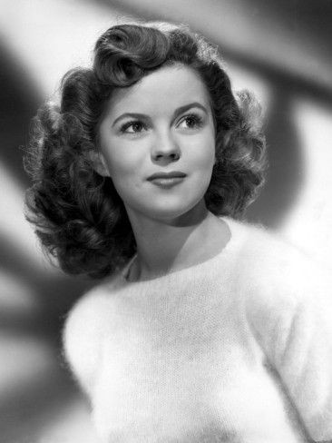 Remembering #ShirleyTemple who passed on this day 9 years ago.