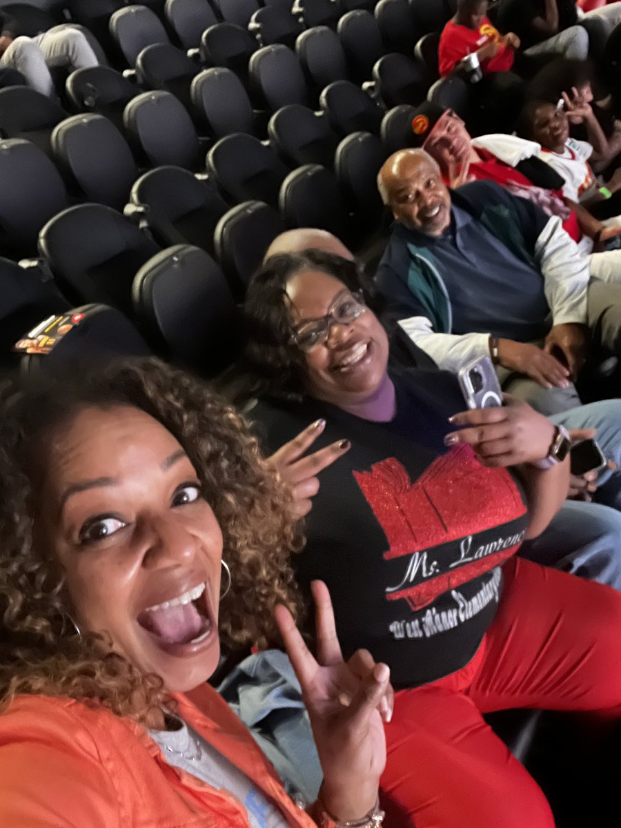 APS Media Services tweet media