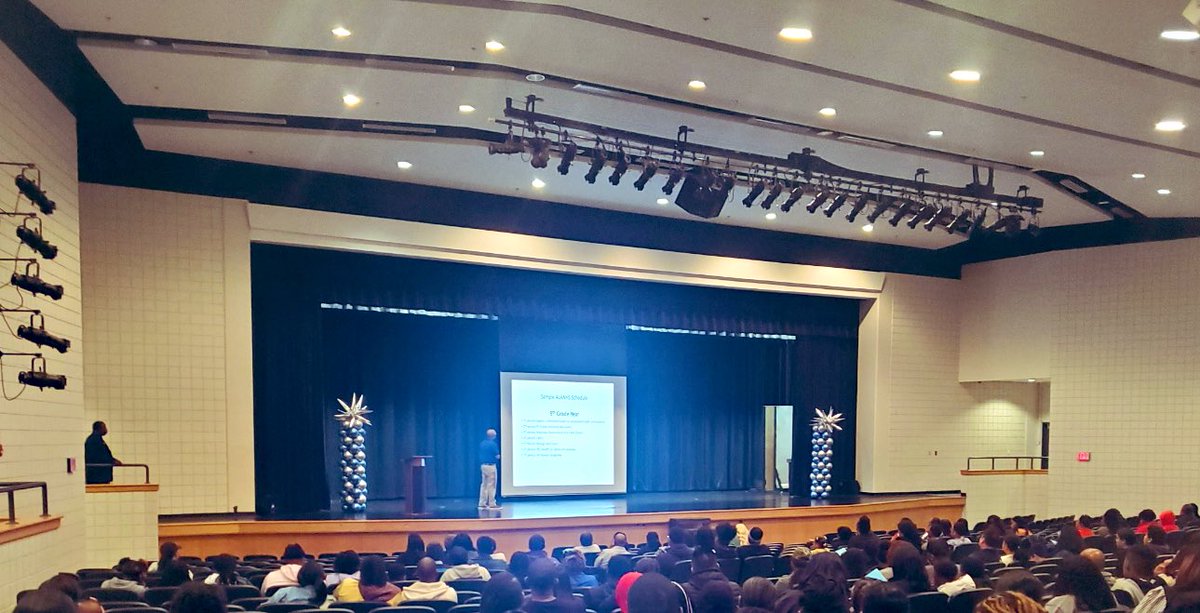 shannonjbuff's tweet photo. Tonight we welcomed members of the @Newton_High #classof2027 to #1ramway for rising 9th grade night!! Thank you to the NHS Counselors, Administrators, Teachers, and Students for a wonderful night! #ramsrise https://t.co/KSakXGCofs