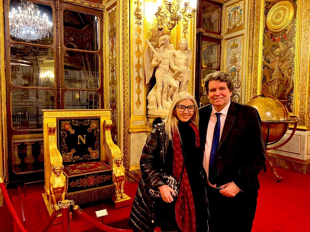 MaunaTraikia's tweet photo. #epinay Visite et dîner au  @Senat Merci @ThierryMeignen @NRondepierre pour votre accueil chaleureux nos échanges #Retraites #loideprogrammation #JOP2024 et fonctionnement de cette institution @gerard_larcher #paris #france #liberte #egalite #fraternite @lesRep_Senat @publicsenat https://t.co/CDc2Jh7KEe