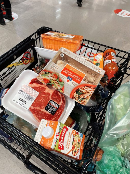 IrawatiSaba's tweet photo. #cook Buy some food. Buy for tonight. It's great😊 https://t.co/Wp2uf3Jngi
