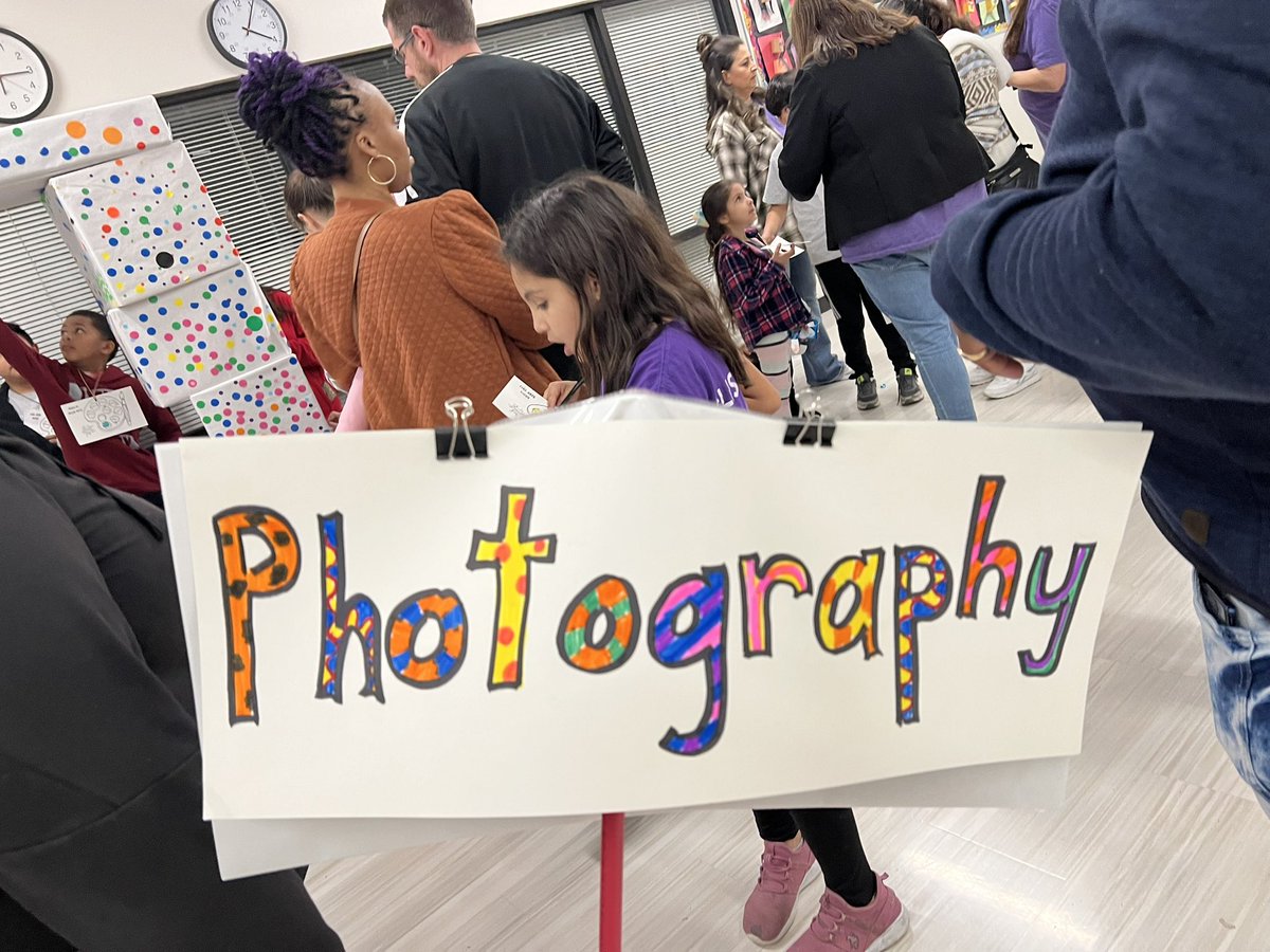 NancyDittmeier's tweet photo. @MillStreetES Fine Arts Night https://t.co/qIYb2iVcOB