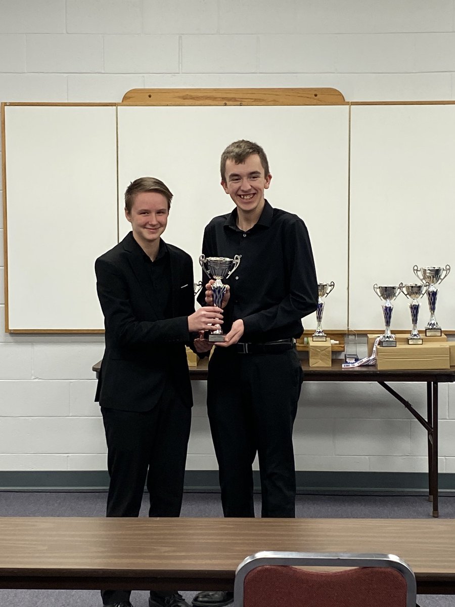 CHFCS14's tweet image. Extremely proud of these two! Brought home a little bit more hardware. Best logo was awarded to The Green House! 

Congrats! 💙@PCSD_Activities 

#sayyestofcs #bluedevilpride #madeinprostart