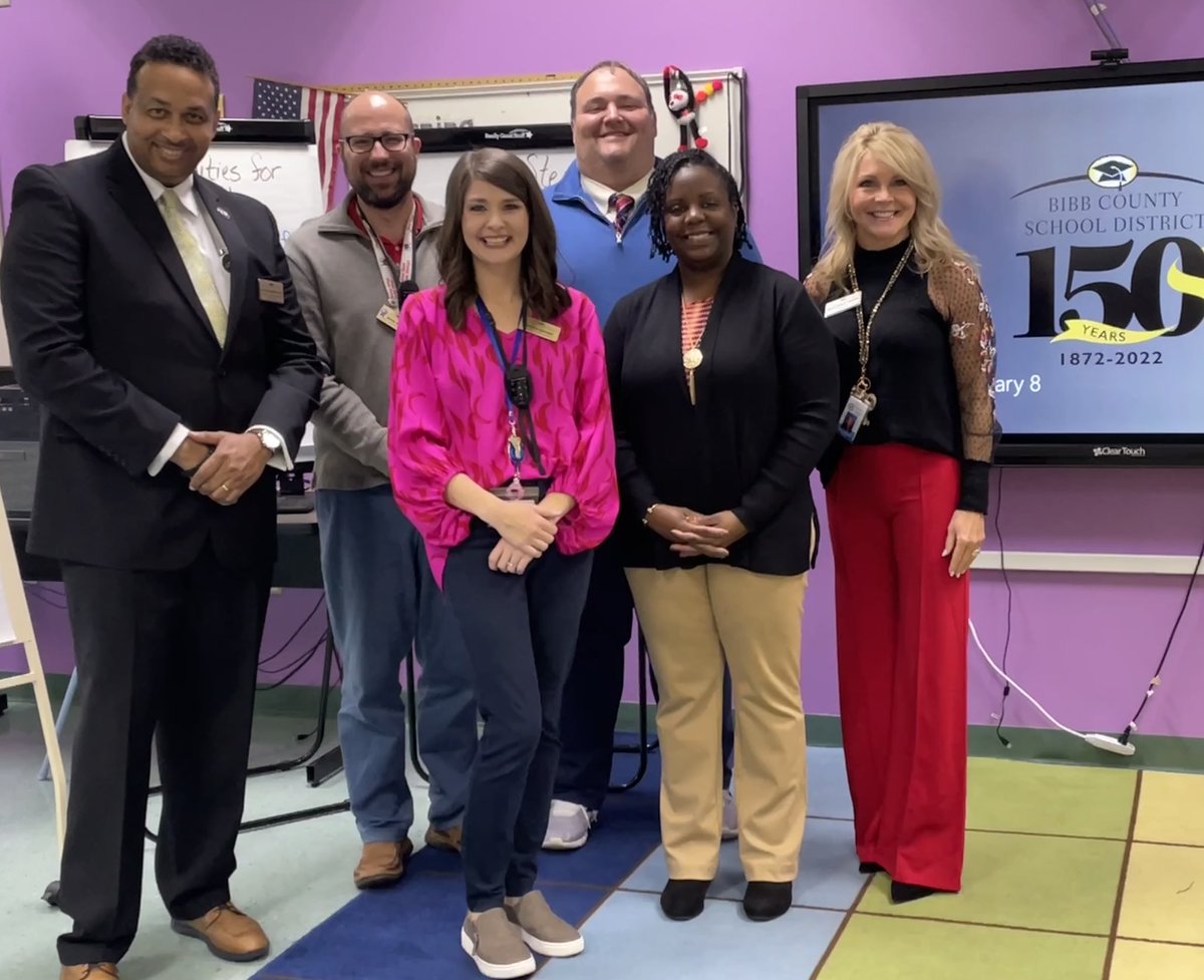 VAoftheArts's tweet image. LEARNING WALKS @BibbSchools brings the excitement to learning in Kindergarten! Science 🧬 and Social Studies 🗺️ integrated with Mathematics 🧮 #PANDAPROUD #artsreallyteach #wearevineville #learningwalks #Built4Bibb
