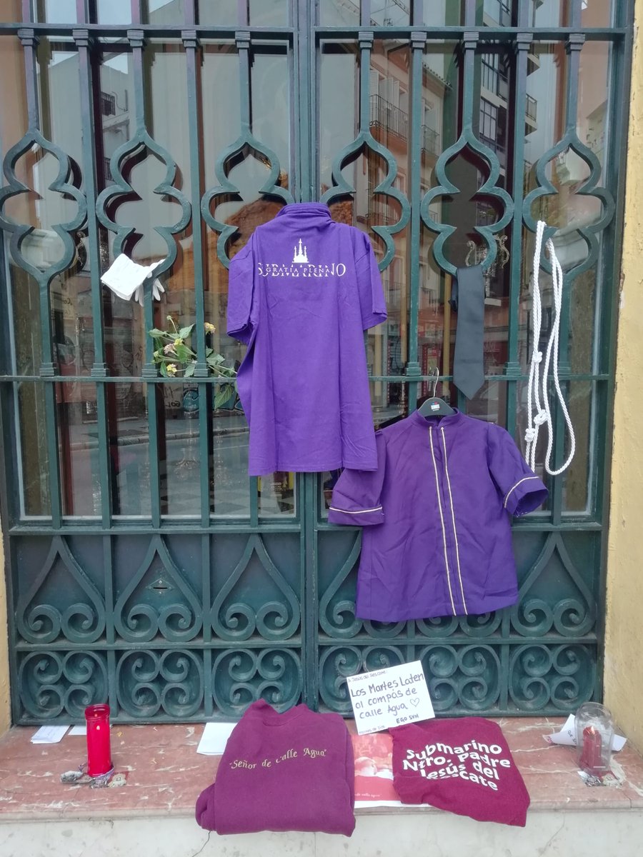 Esto es lo que realmente es una cofradía, una hermandad.¿ Os acordáis de los momentos que pasamos? ¿Sabéis de cuándo es esta foto?