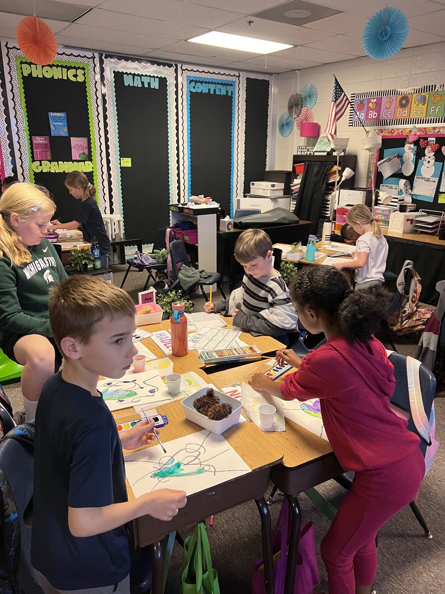 chandrand531's tweet image. Working on our art project to go with our Love Is… writing (seriously the SWEETEST writing activity I do all year) and these warm and cool colored hearts are turning out amazing!!! @StillElem @principalhoward @blairhivey #artsintegration