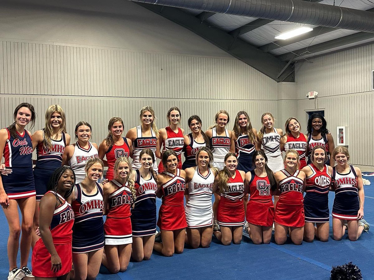omhsprincipals's tweet photo. 🤩Good luck to our OMHS Cheerleaders 📣 as they compete in Nationals in Orlando this upcoming weekend!!!   
GOOM 💥‼️💥‼️👊❤️👊❤️

( Cheers to the throwback uniforms they recently found!  They wore them at a practice and are featured in this pic! Awesome!) GOOM ! https://t.co/j2v3vzgJ7n