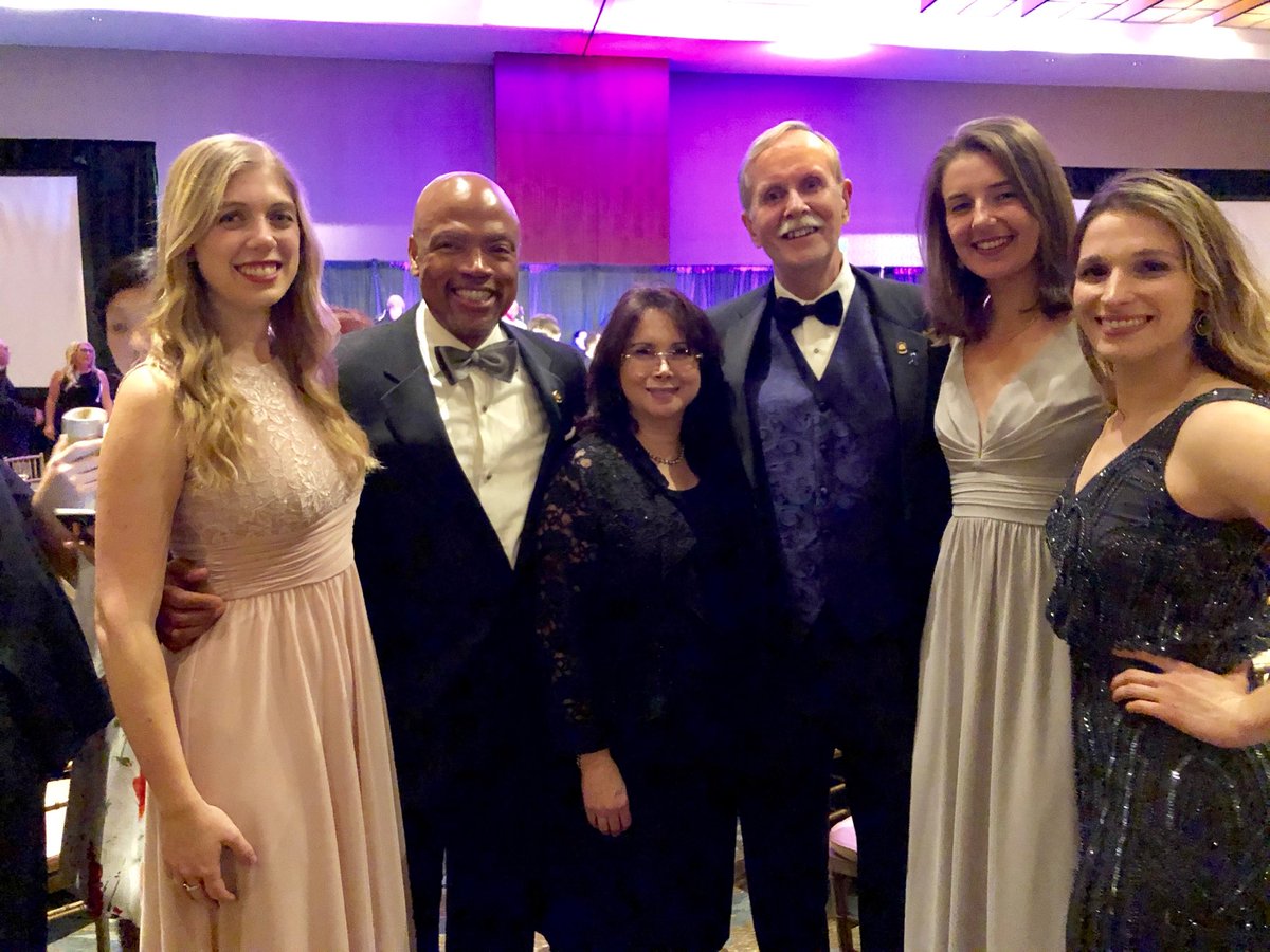 Dr. Velasquez - in addition to all you've overcome, you've been a crucial mentor and sponsor for women in surgery. I am glad to count you among those who helped me and my peers succeed in academic surgery - you have my full support 💪