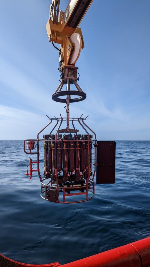 Amber Annett (@amberadium) on Twitter photo A beautiful day for our first full station with the new clean chemistry CTD. Tough samples to get! So many people have worked so hard to get the sampling system and clean lab ready, I'm honoured my project is the first to benefit :) #SDAScience <a href="/OceanEarthUoS/">OceanEarthUniSoton</a> <a href="/BAS_News/">British Antarctic Survey 🐧</a> A beautiful day for our first full station with the new clean chemistry CTD. Tough samples to get! So many people have worked so hard to get the sampling system and clean lab ready, I'm honoured my project is the first to benefit :) #SDAScience <a href="/OceanEarthUoS/">OceanEarthUniSoton</a> <a href="/BAS_News/">British Antarctic Survey 🐧</a>