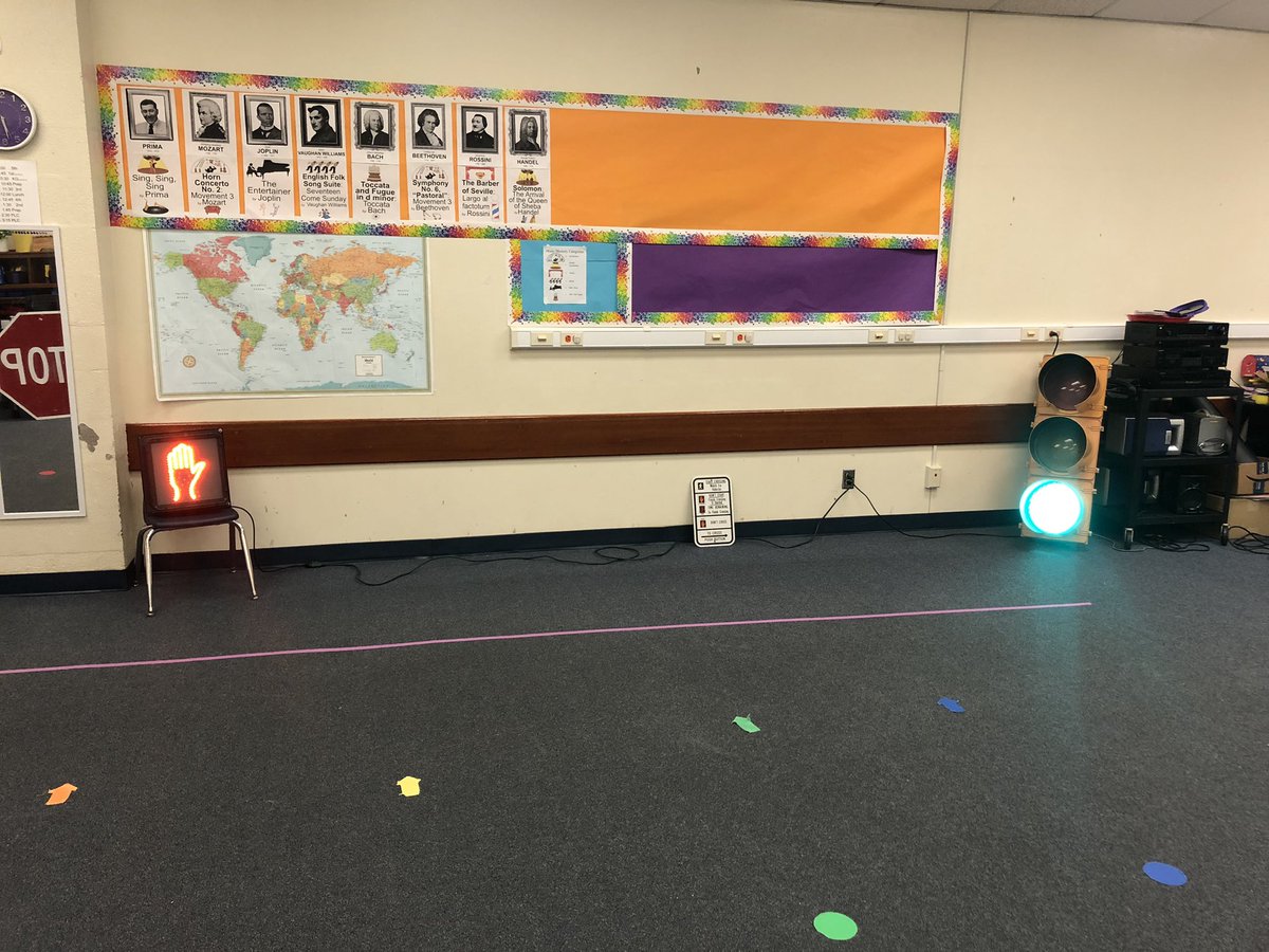 Had a blast with <a href="/EhrhardtKISD/">Ehrhardt Elementary</a> and the Eagles with their STEM night! Always amazed at the answers these bright students have for my traffic trivia. Thank you for having me! <a href="/KleinISD/">Klein ISD</a> <a href="/jenny_mcgown/">Dr. Jenny McGown</a>