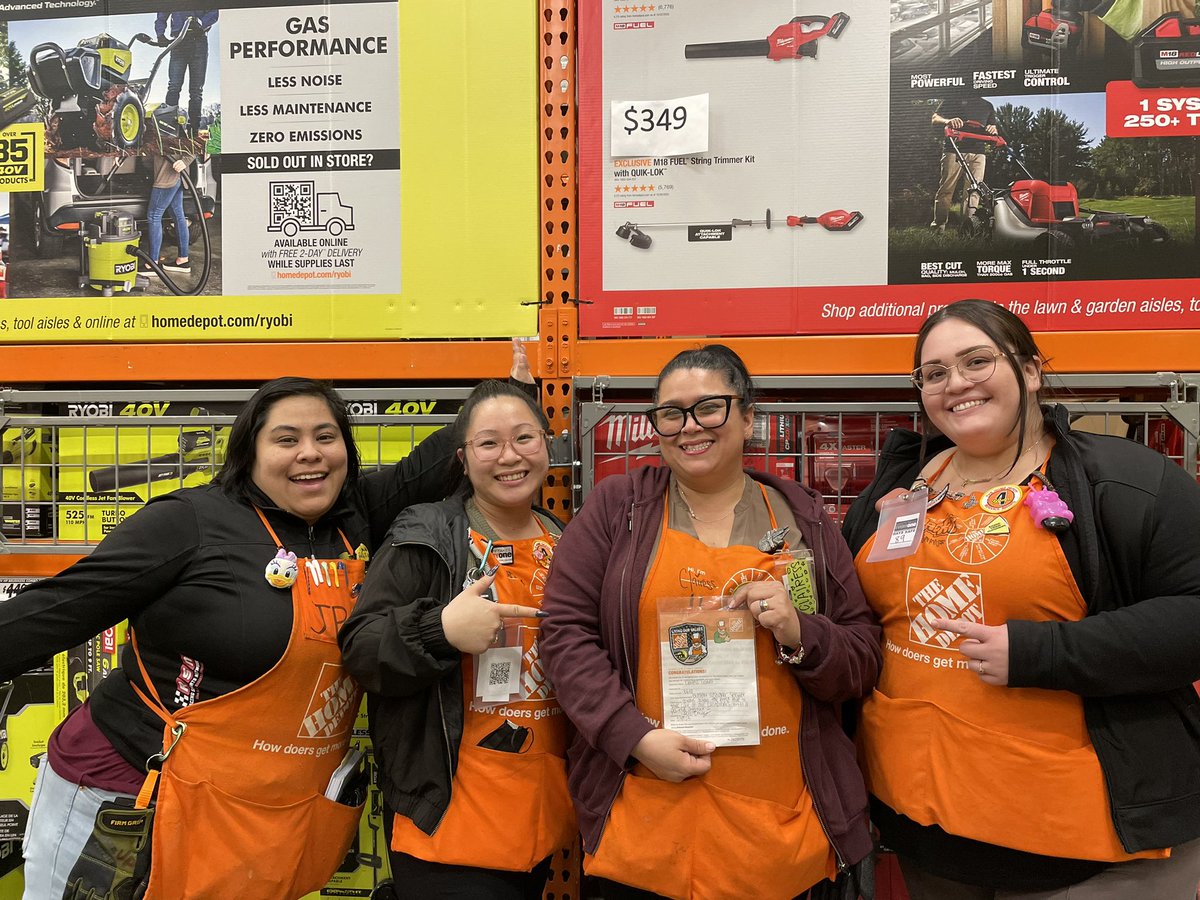 Recognizing Clairess D31 for always being consistent and going the extra mile to take care of our customers. Keep up the amazing work! 🤩