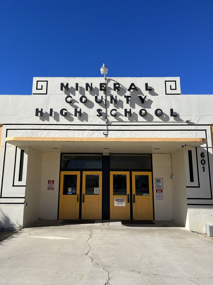 I think this is my favorite high school entrance in Nevada